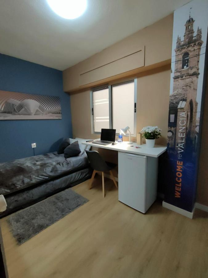 Habitacion En Alquiler, Valencia / Room For Rent, Valencia Валенсия Екстериор снимка